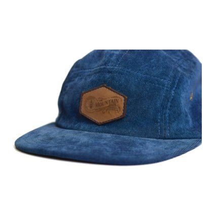 Gorra 5 paneles pana azul - The Mountain Atelier