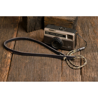 Correa de cuello para cámara | Cuero Negro · Cordón Camuflado