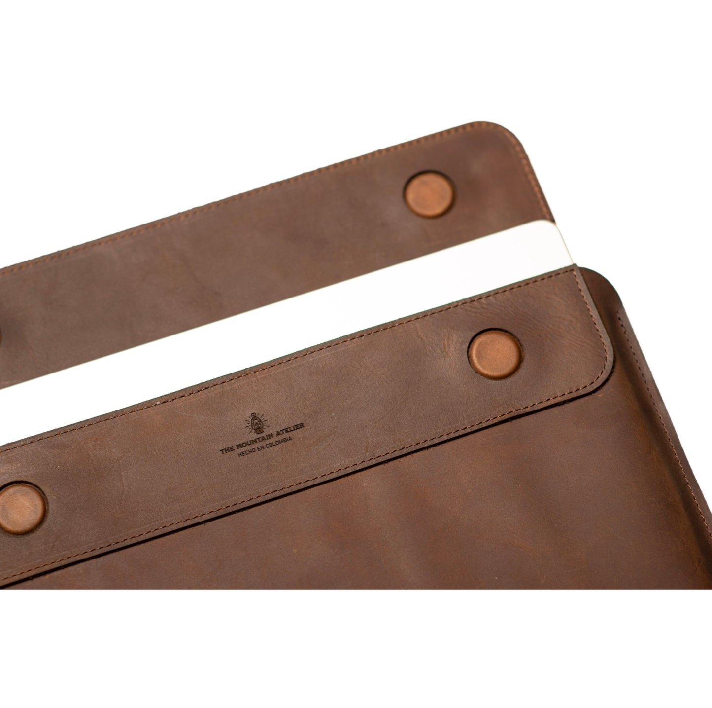 Funda para laptop en cuero 14" Avellana